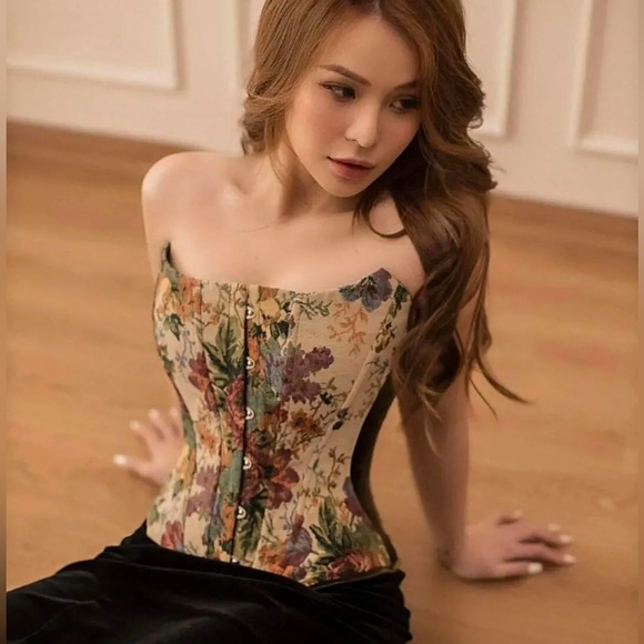 Handmade Renaissance Corset - Victorian Style - Picture 6 of 8